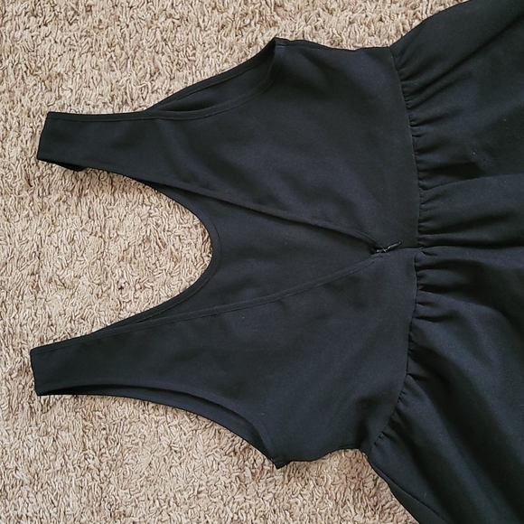 Short romper - Picture 3 of 4